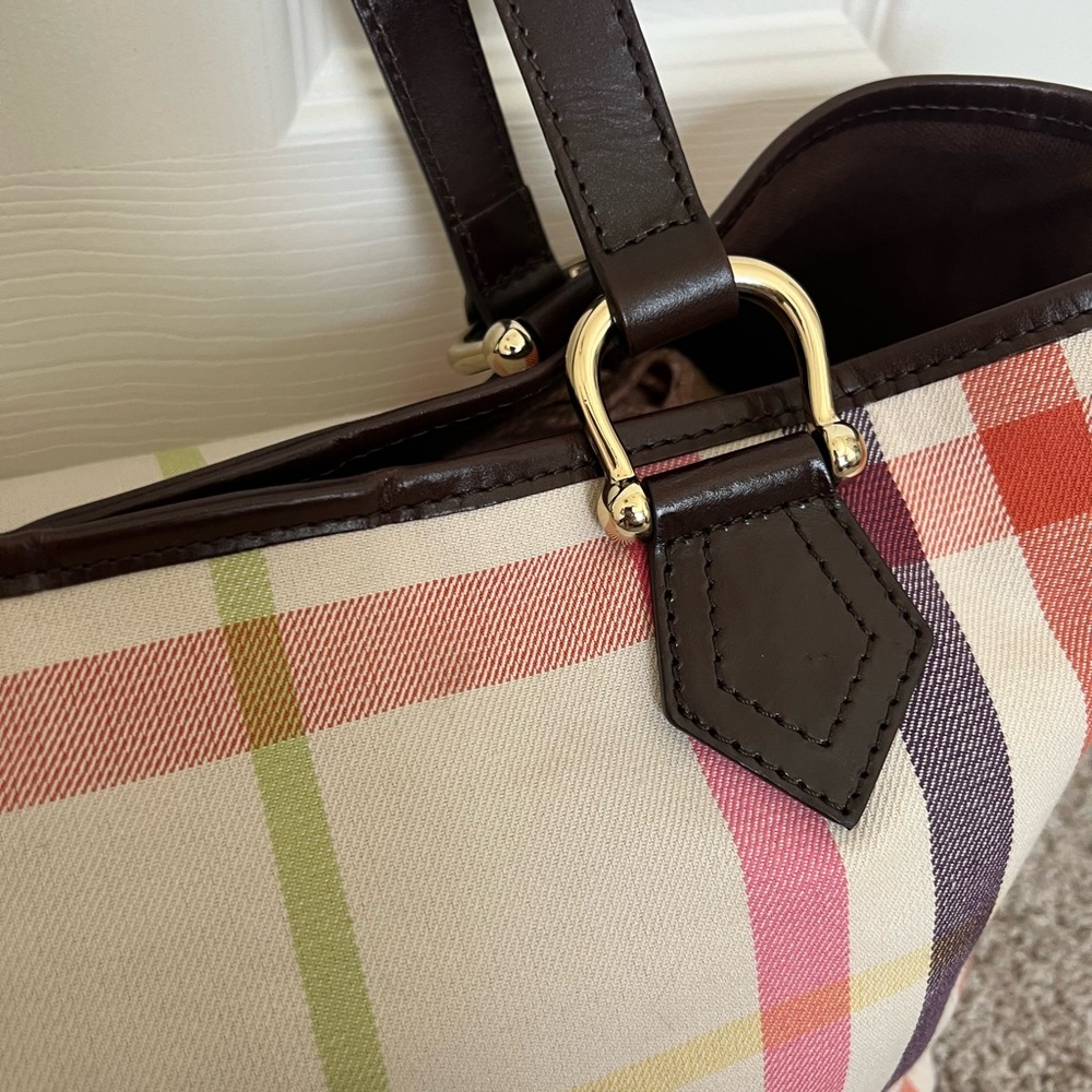 Authenticated Burberry Canvas Leather Trimmed Rainbow Checkered Shoulder Bag - Picture 4 of 12